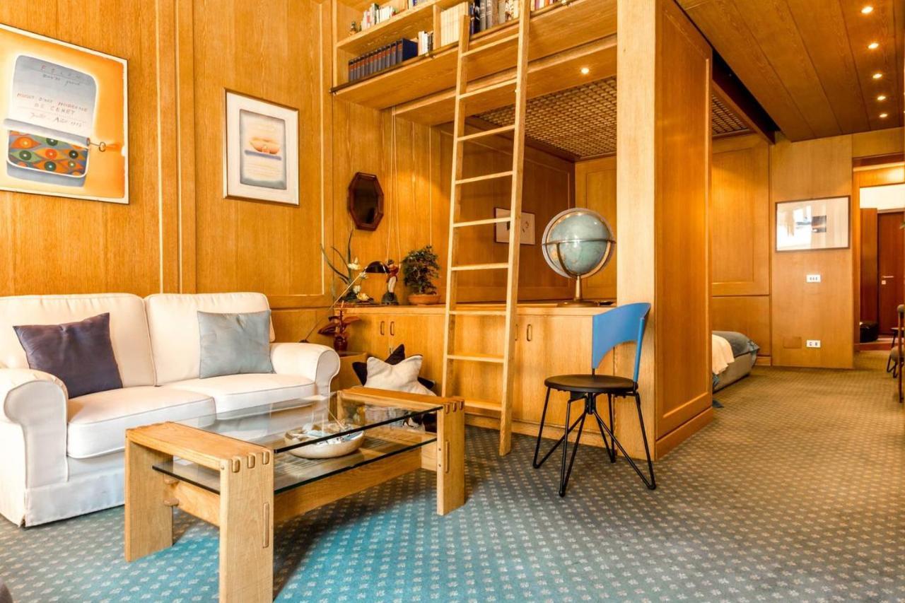 Joivy Charming Apt With Terrace In The Very Heart Of Milan Bagian luar foto